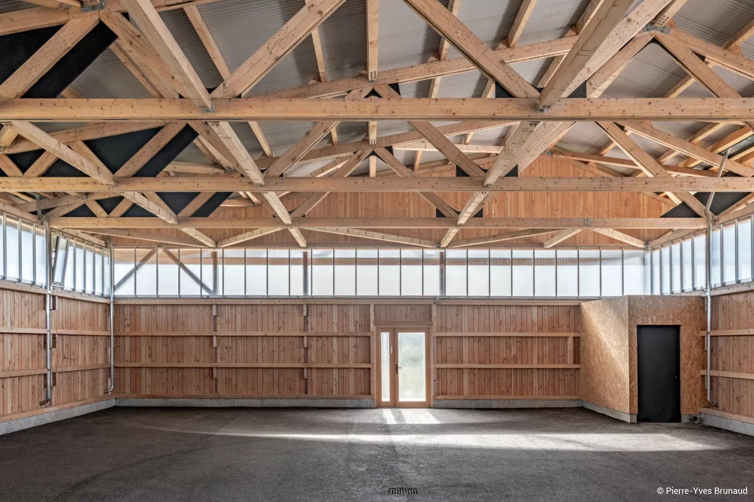 3 Halle Montevrain by Associer copyright P.Y. Brunaud